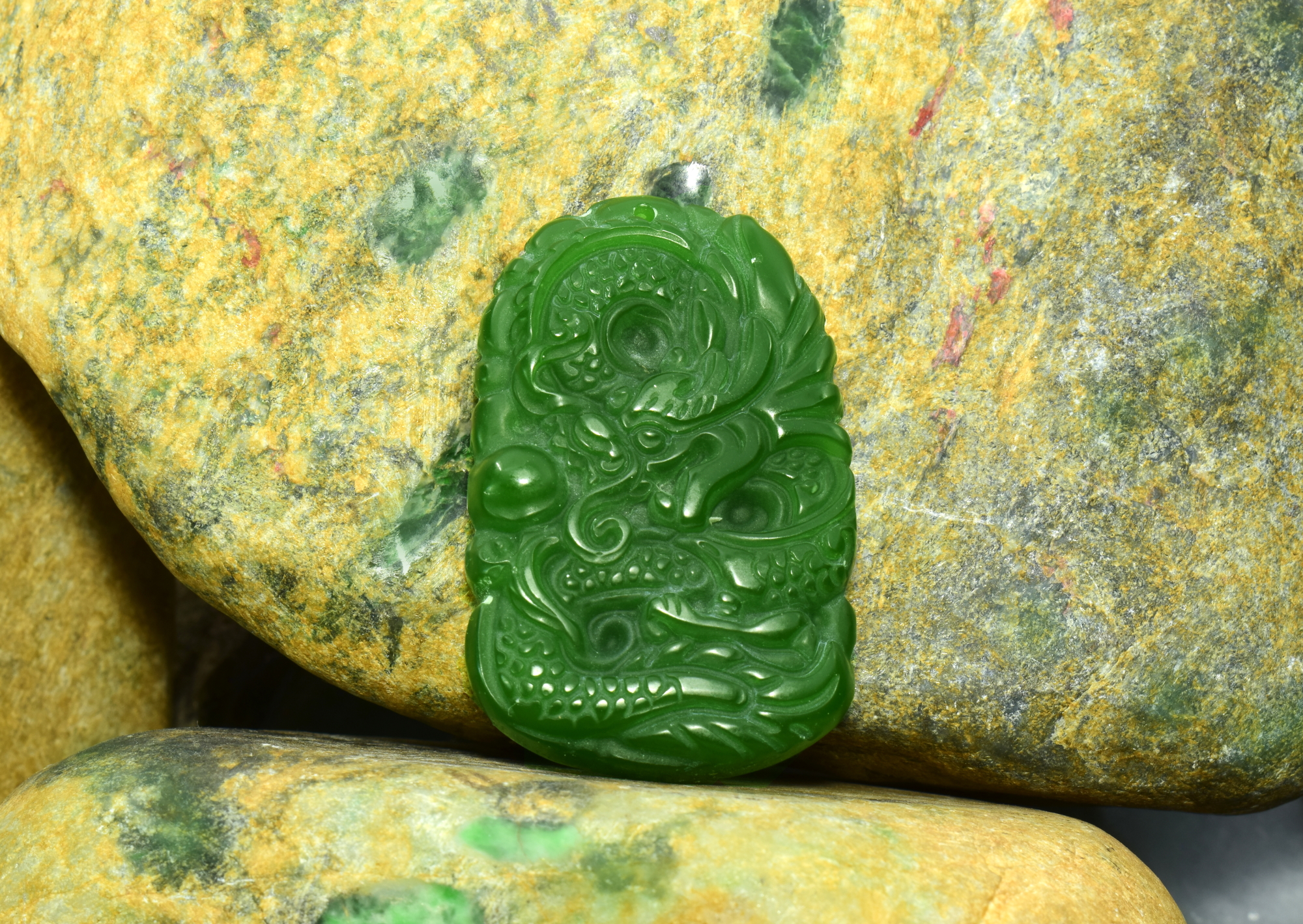 Jade de Birmanie : Découvrez ses Couleurs et Significations Mystiques jade realjade jewelry 1