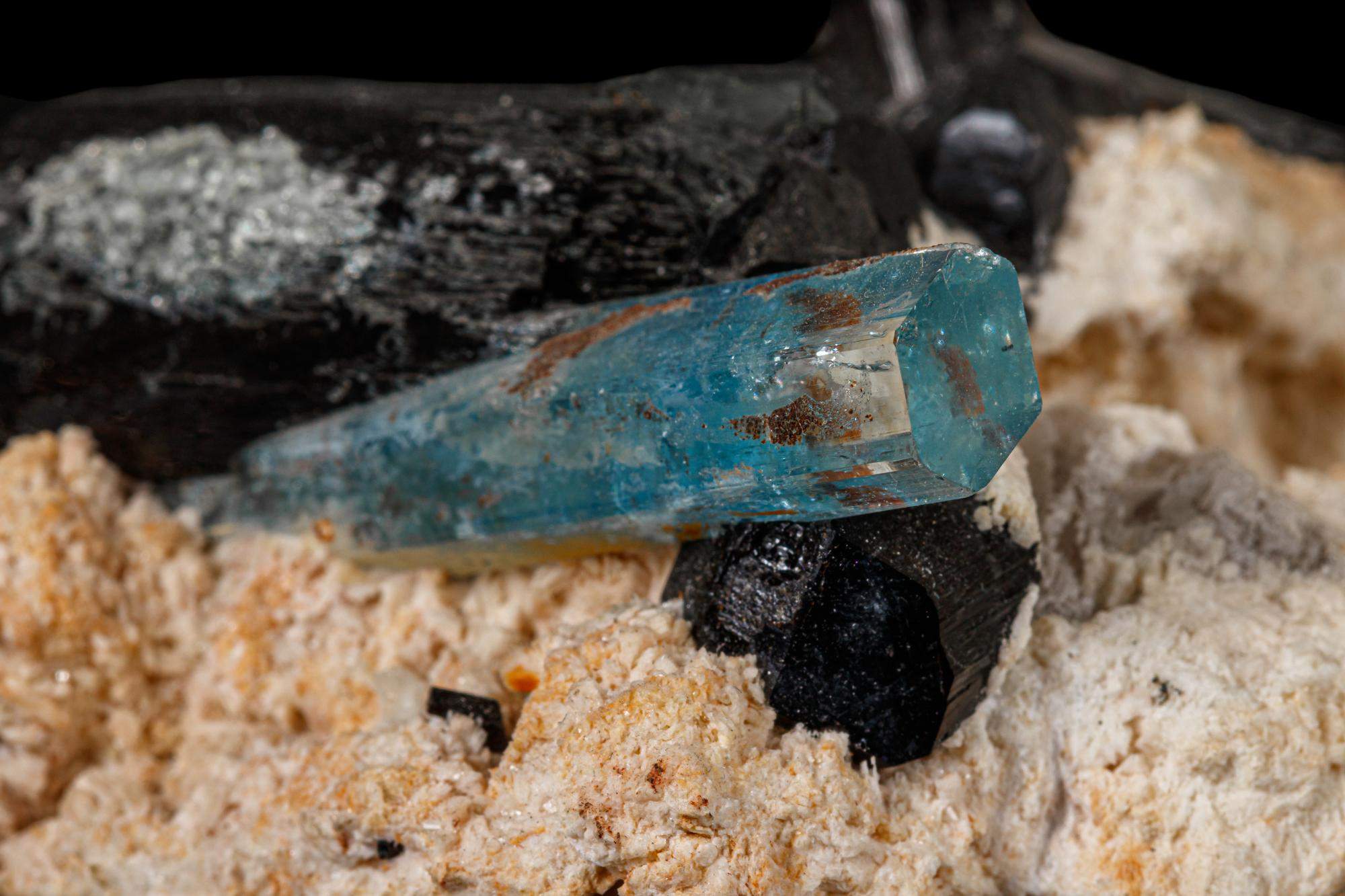 Minéraux et Pierres Naturelles : Le Mystère de Leur Formation sur des Millions d’Années