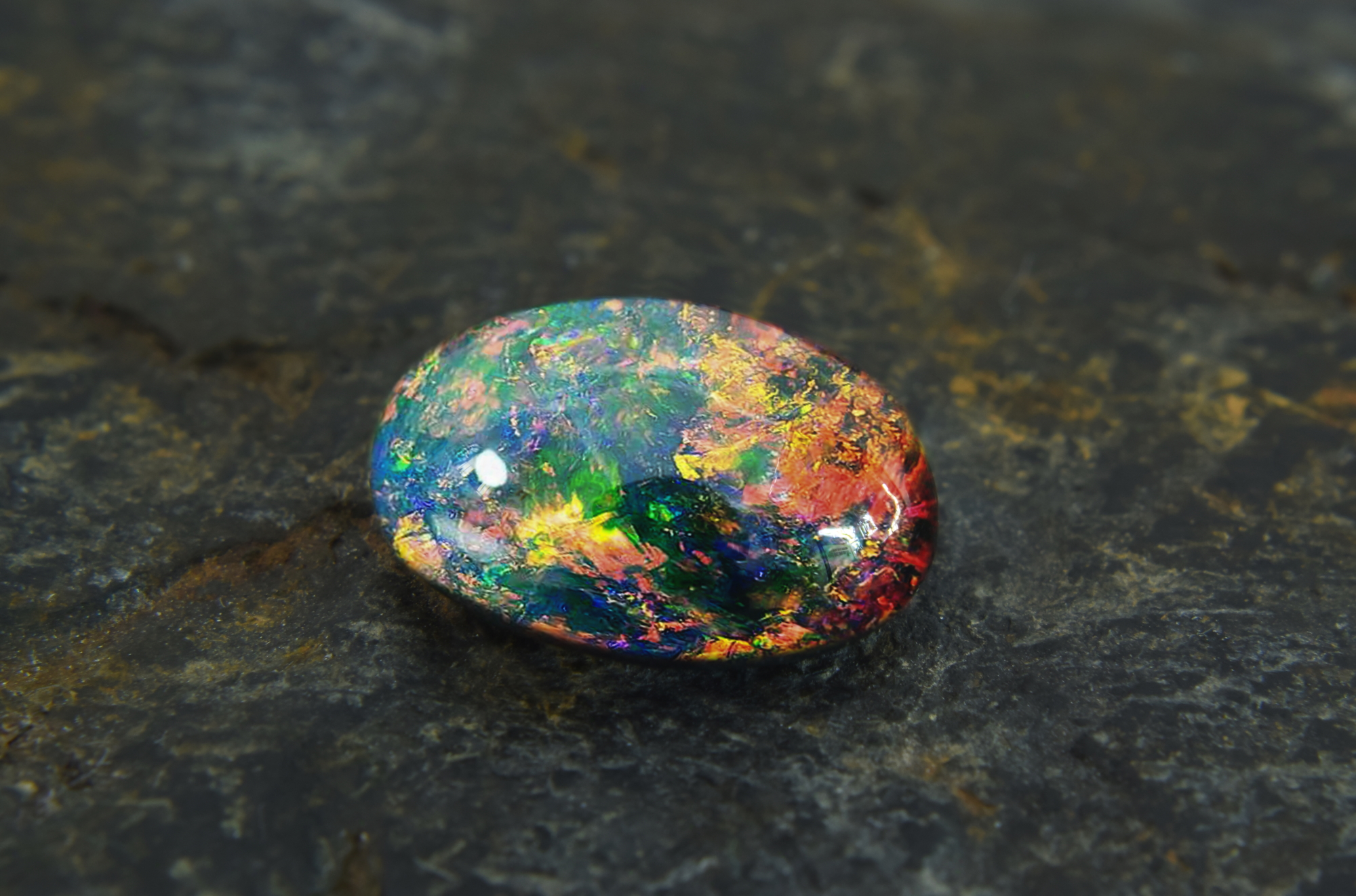 L'Opale d'Andamooka : Le Cadeau Australien de la Reine Élisabeth II opal jewelry 1