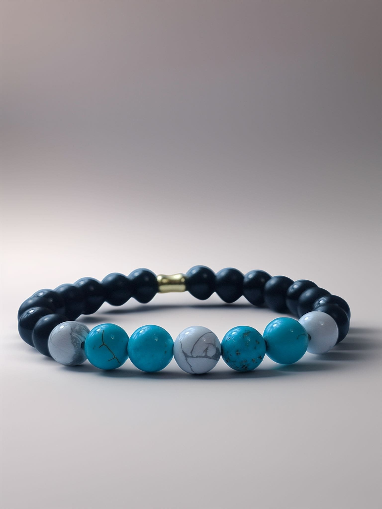 Le Souffle du Diamant : Les Rois du Vide et de la Pierre bracelet caeli nimbora turquoise howlite onyx 2 min